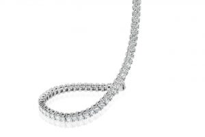 White Gold Tennis Bracelet with Princess Diamond