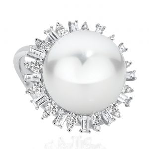 Pearl Baguette And Round Diamonds Claws Ring