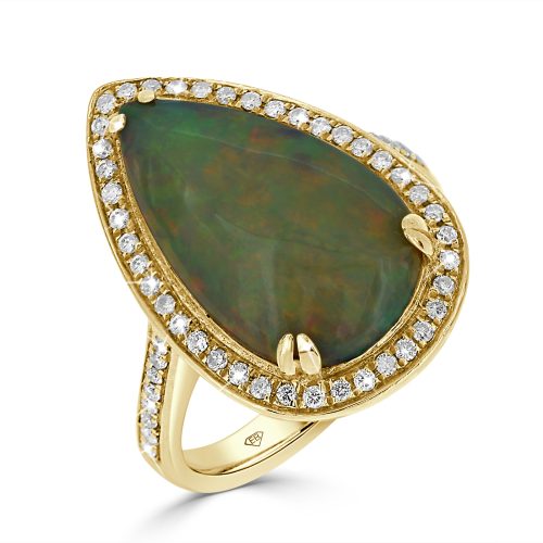 18CT Yellow Gold Opal Ring With and Diamond Halo - 3.25 CT