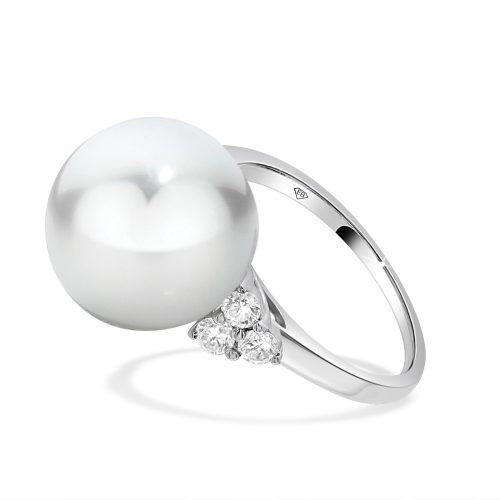 South Sea Pearl Ring in 18kt White Gold with Diamonds