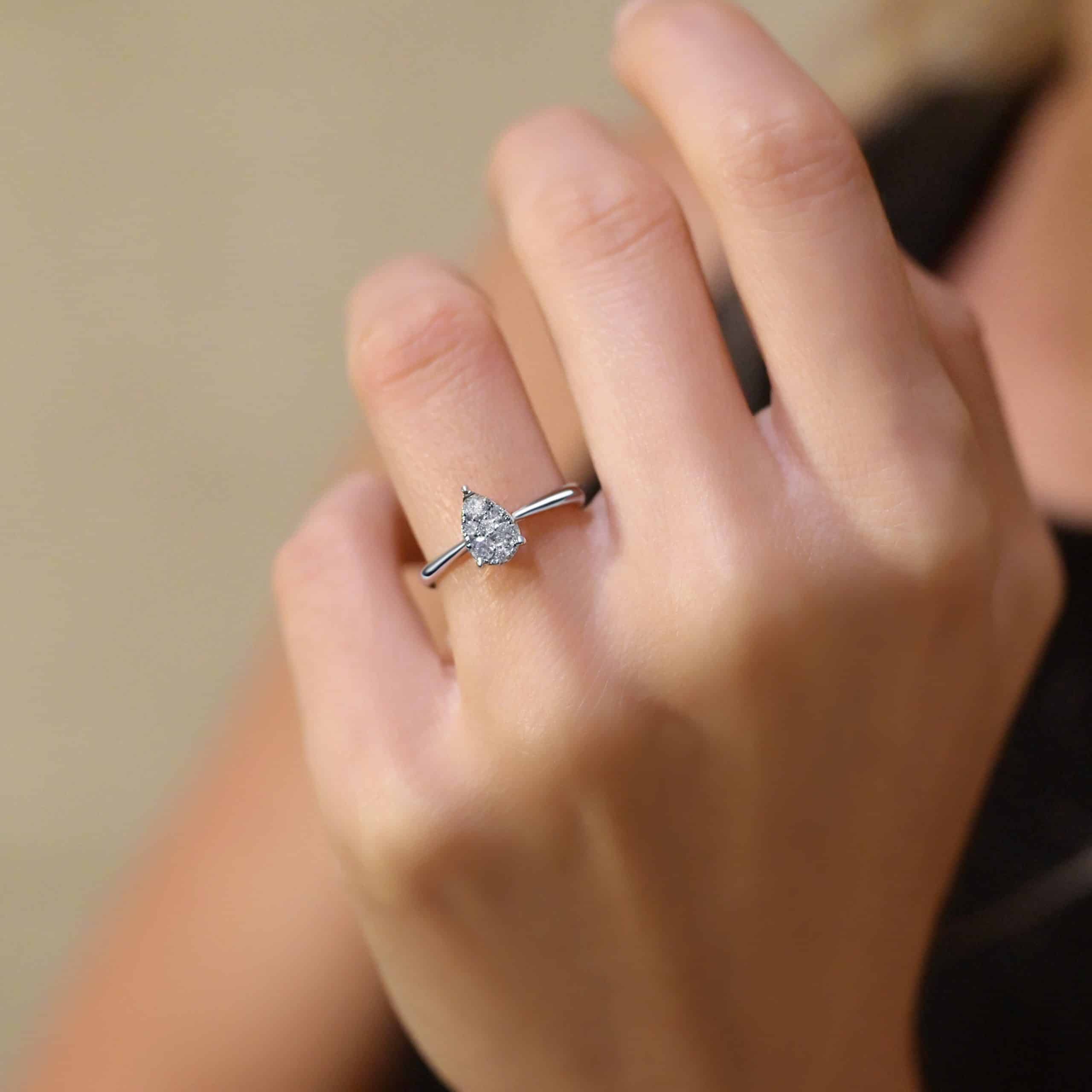 cluster diamond engagement ring