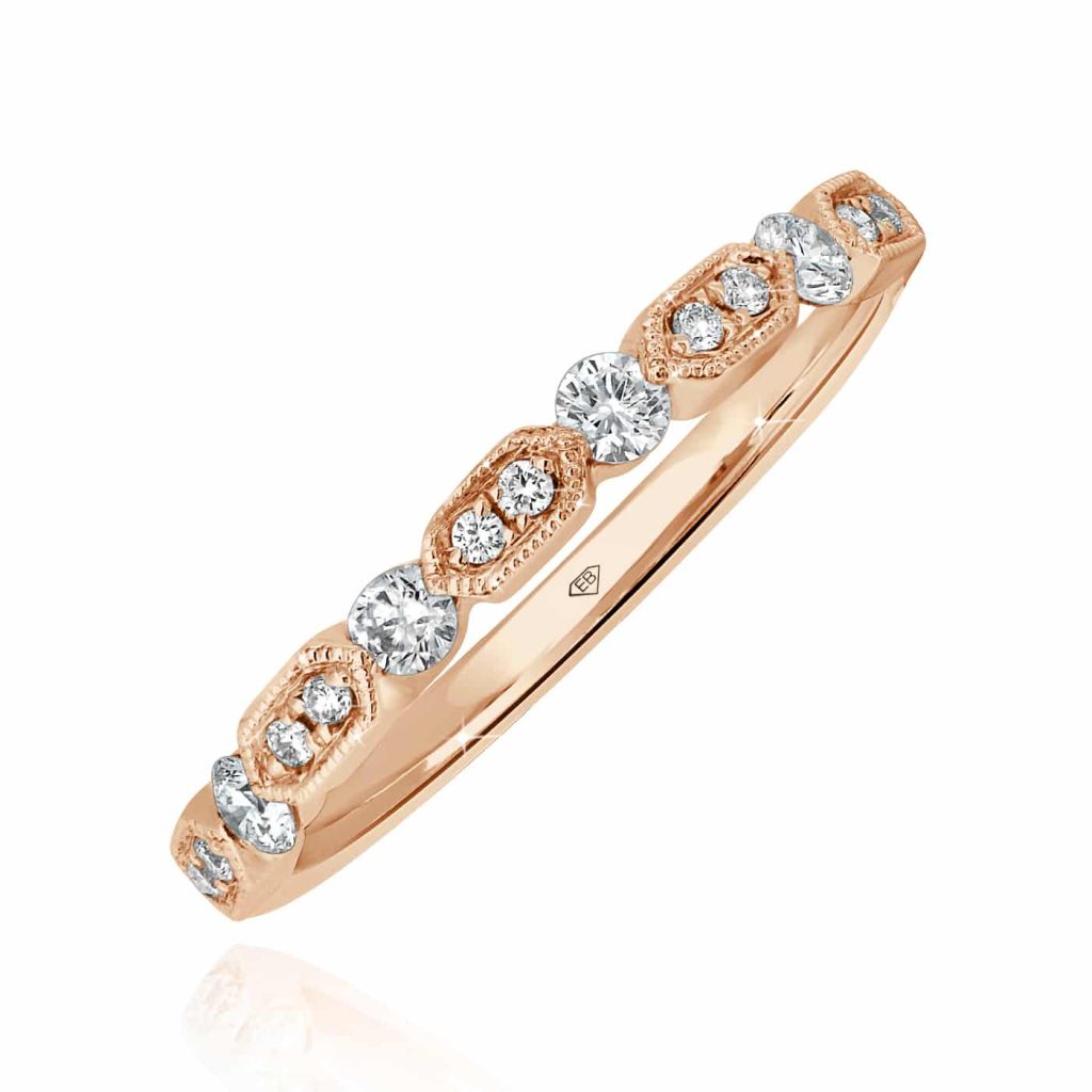 Round Diamond Wedding Band in Gold