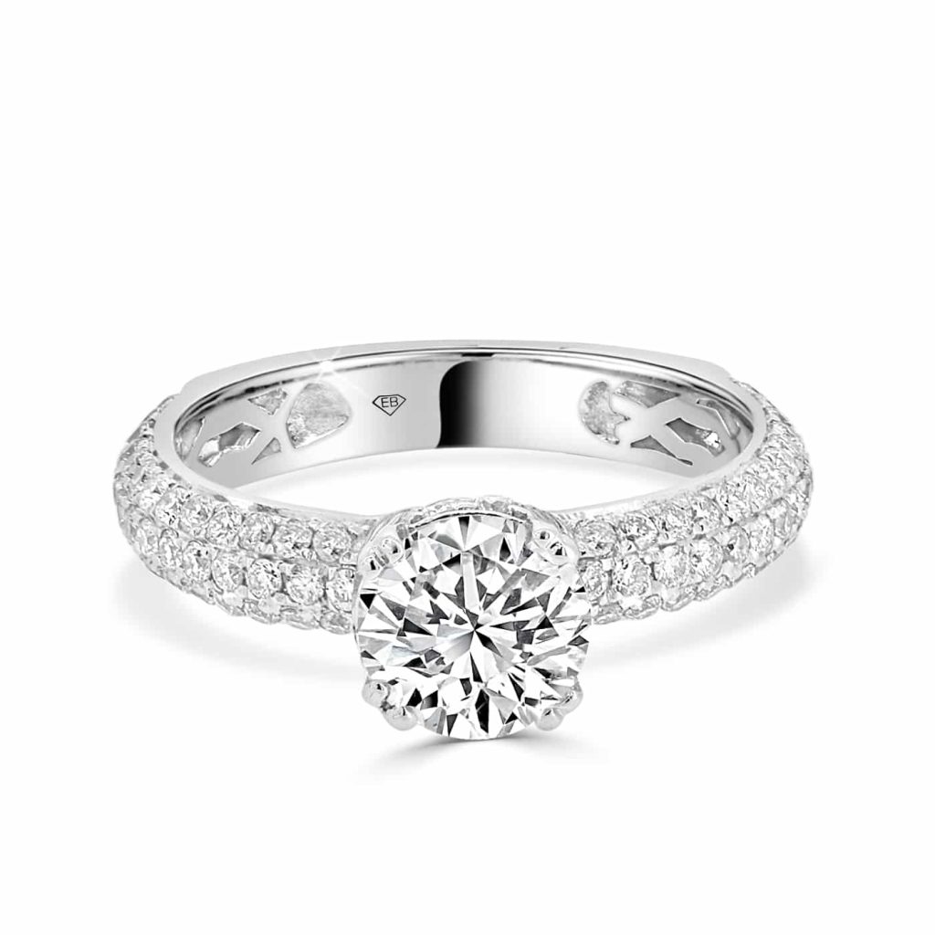 round diamond engagement ring