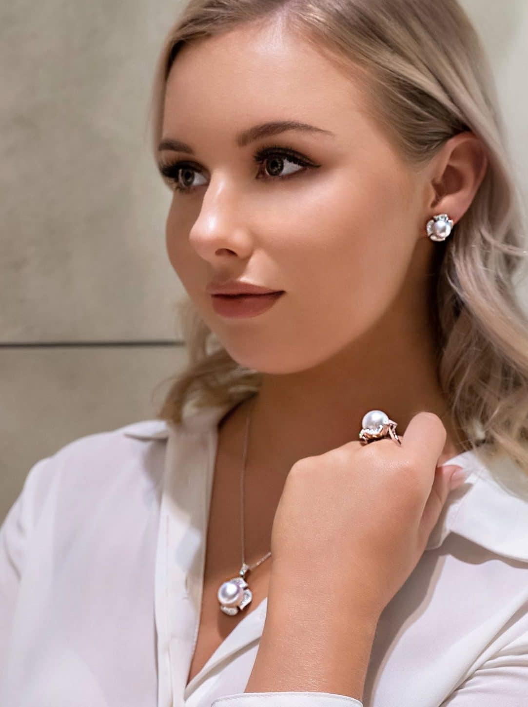 South Sea Pearl Necklace with 18ct