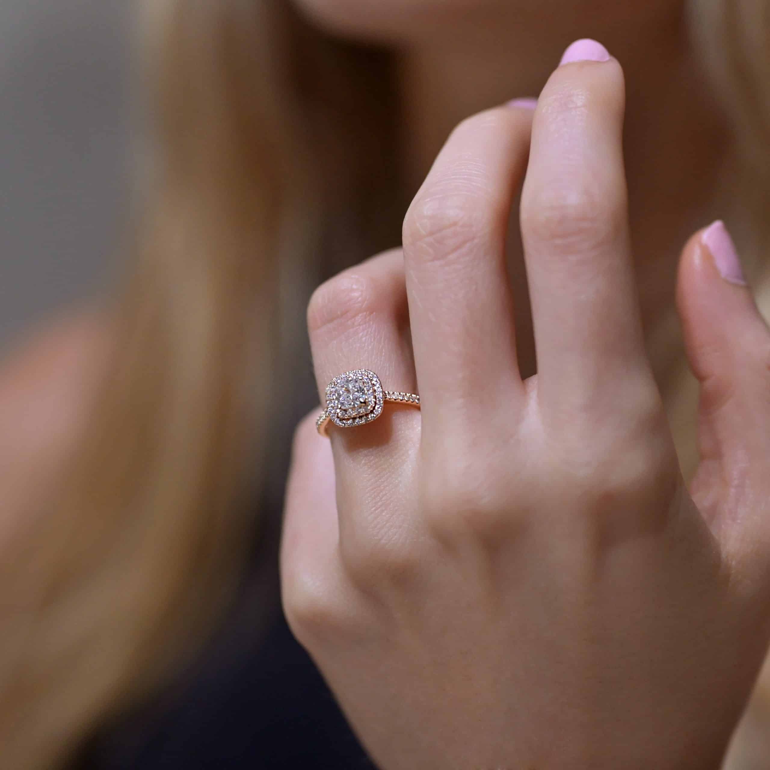 Diamond Engagment Ring with Double Halo