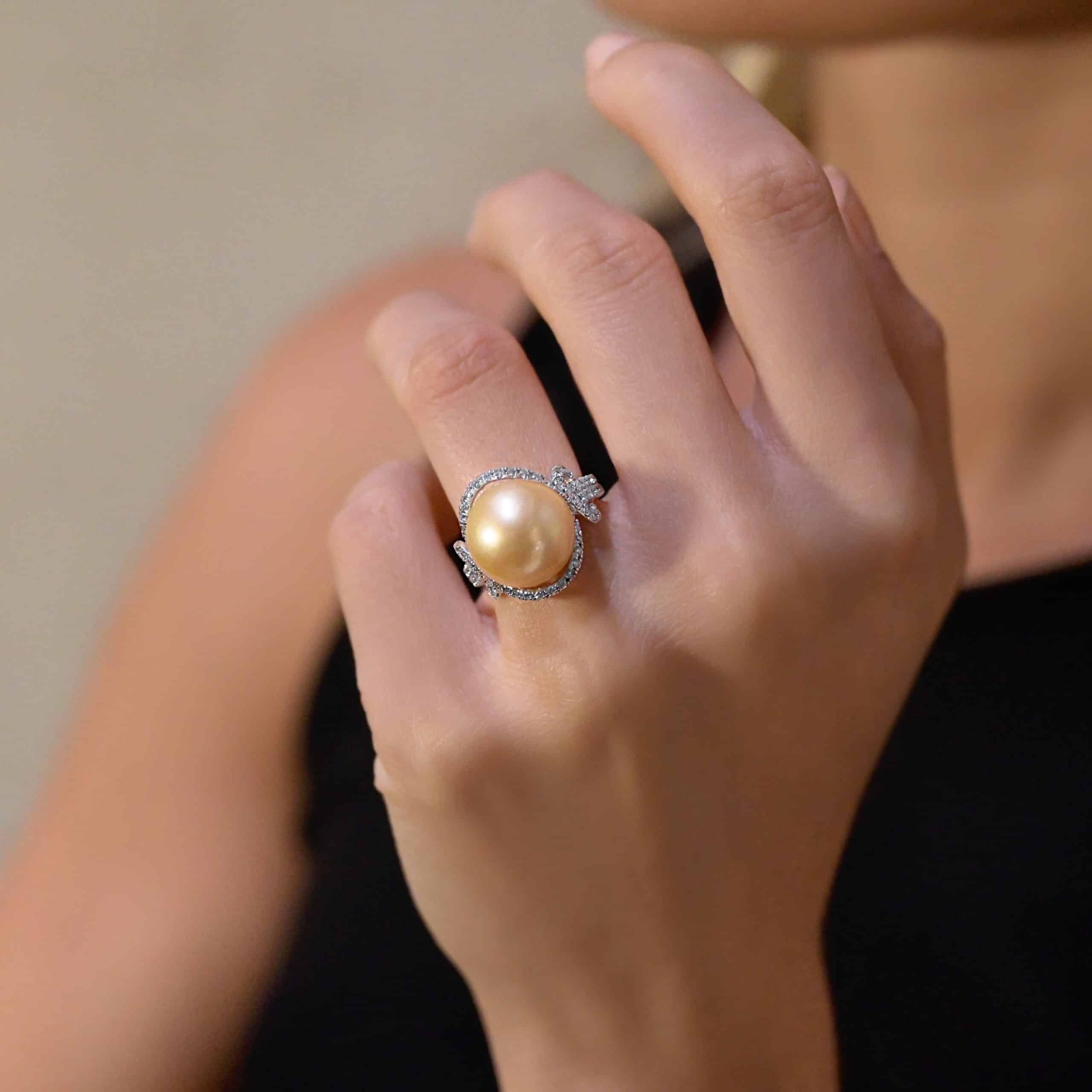 pear with diamond halo ring