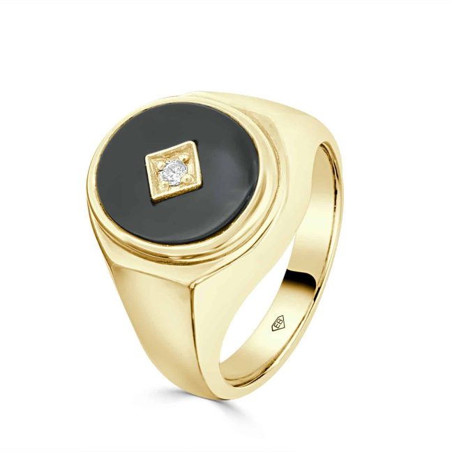 Man Wedding Bands 9ct Yellow Gold with Onyx & Cubic ZirconiaYellow gold CZ onyx ring