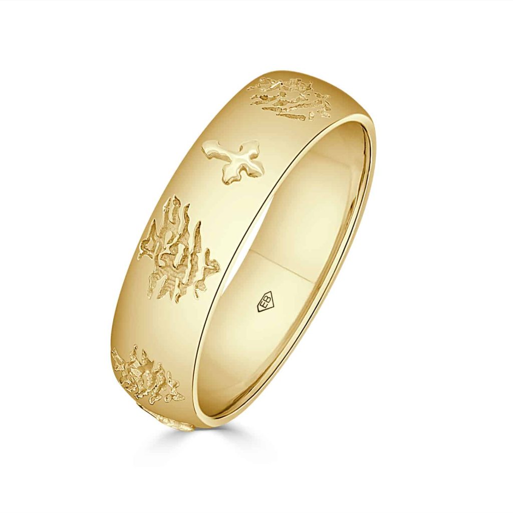 Engraved 18ct gold men’s ring