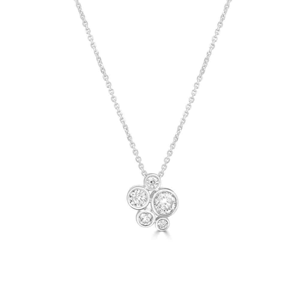 Cluster diamond pendant white gold