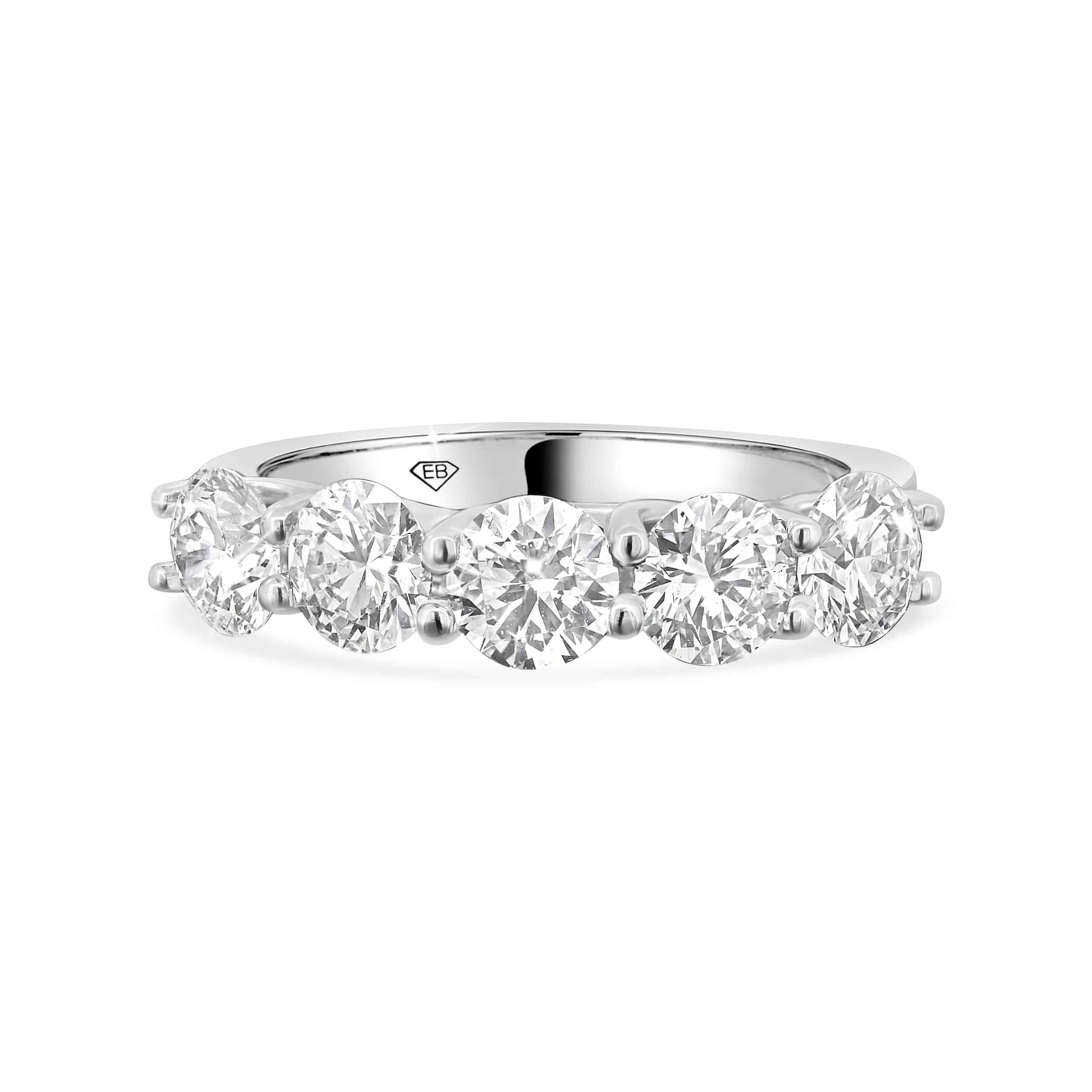 Elegant diamond wedding ring