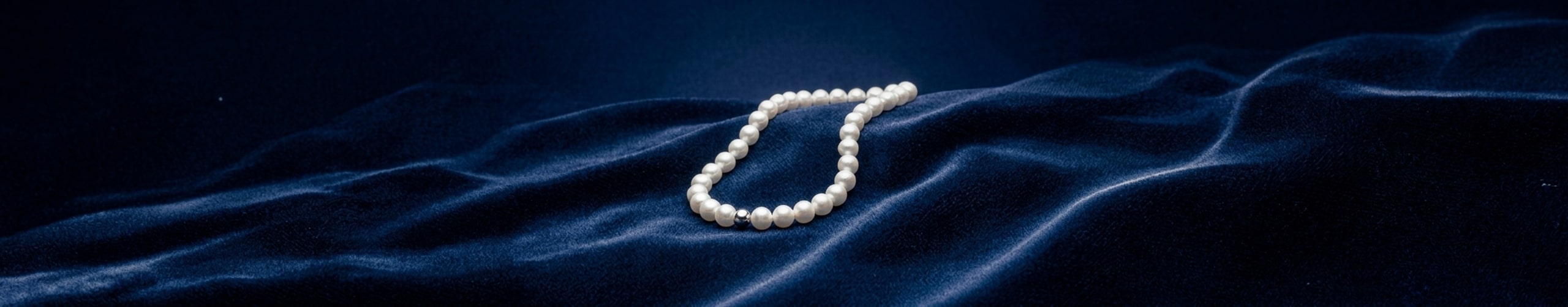 Pearl Necklace and Pendant